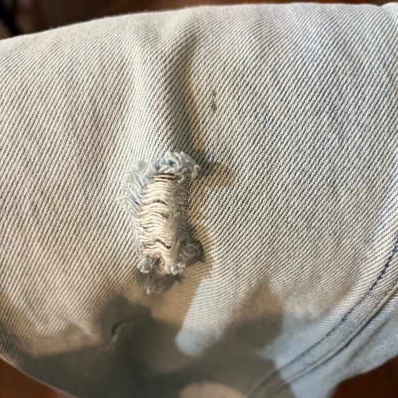 Abercrombie & Fitch Light Blue Distressed Straight Leg Jeans - Picture 4 of 4